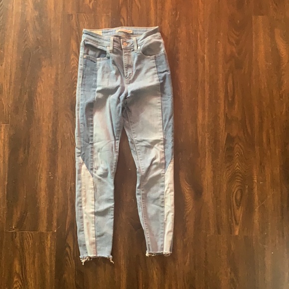 Levi’s size 27 - Picture 2 of 4
